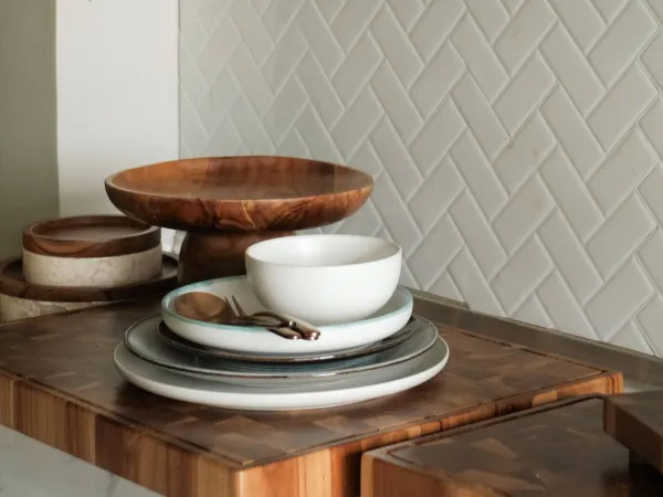 Table & Kitchenware