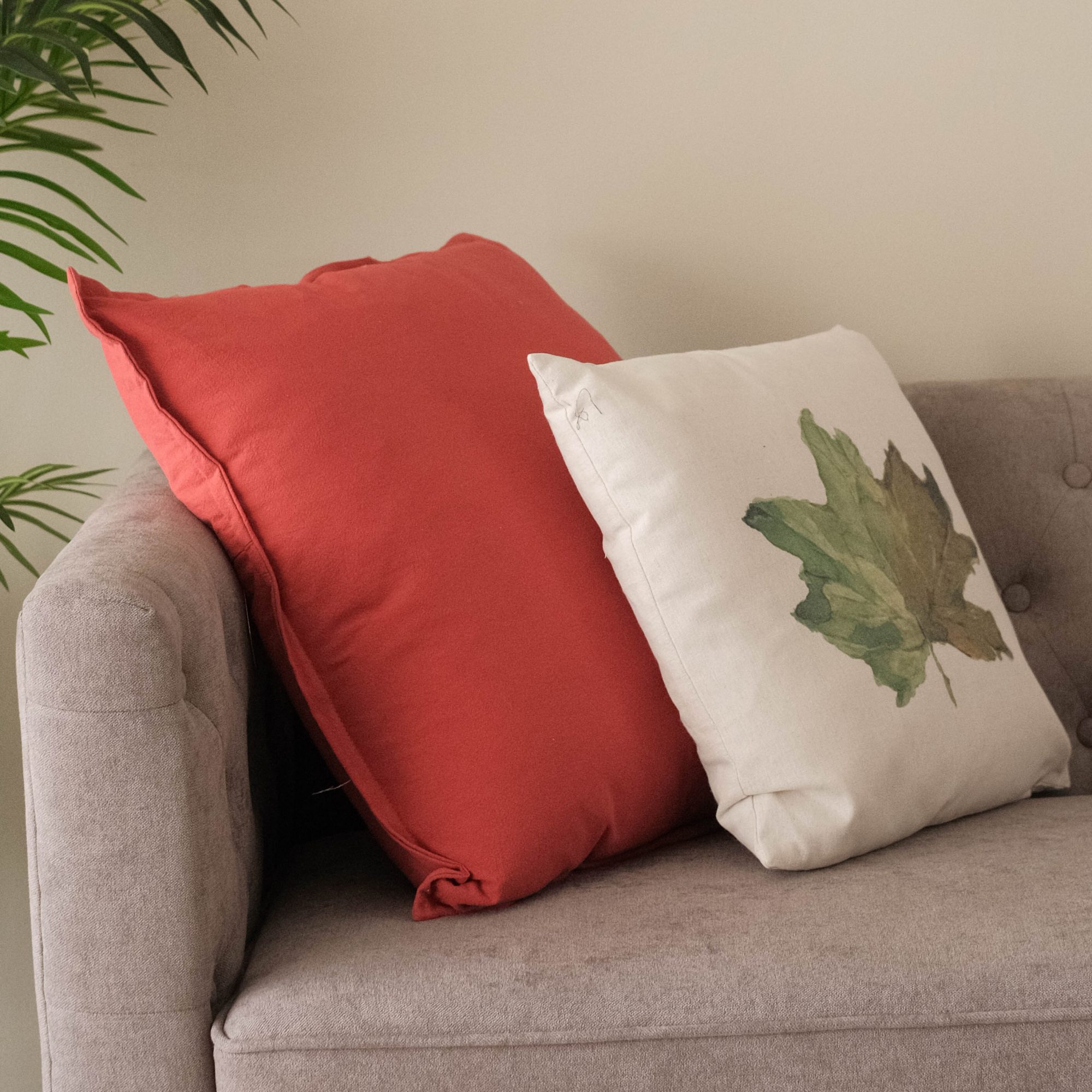 Shamaine Flange Crimson Cushion 60x60