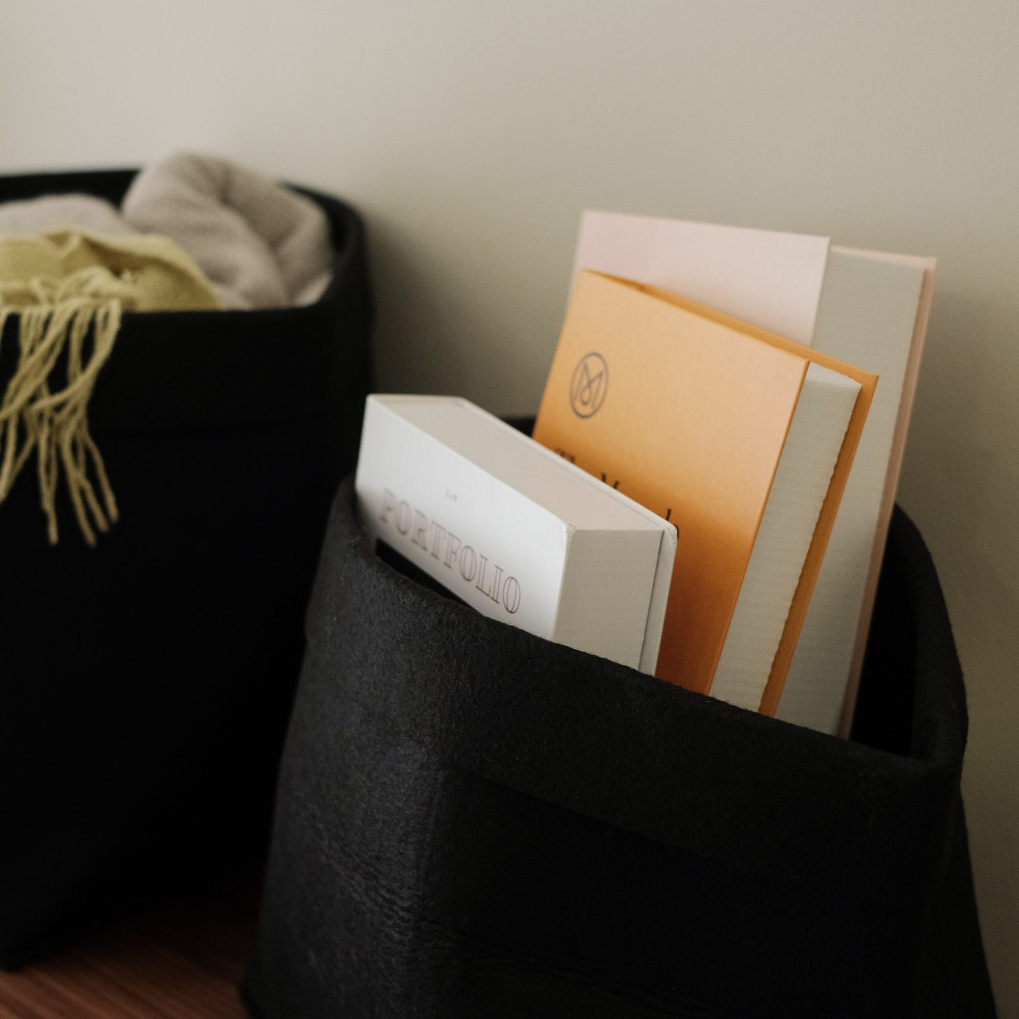 Alfie Black Felt Basket - Small