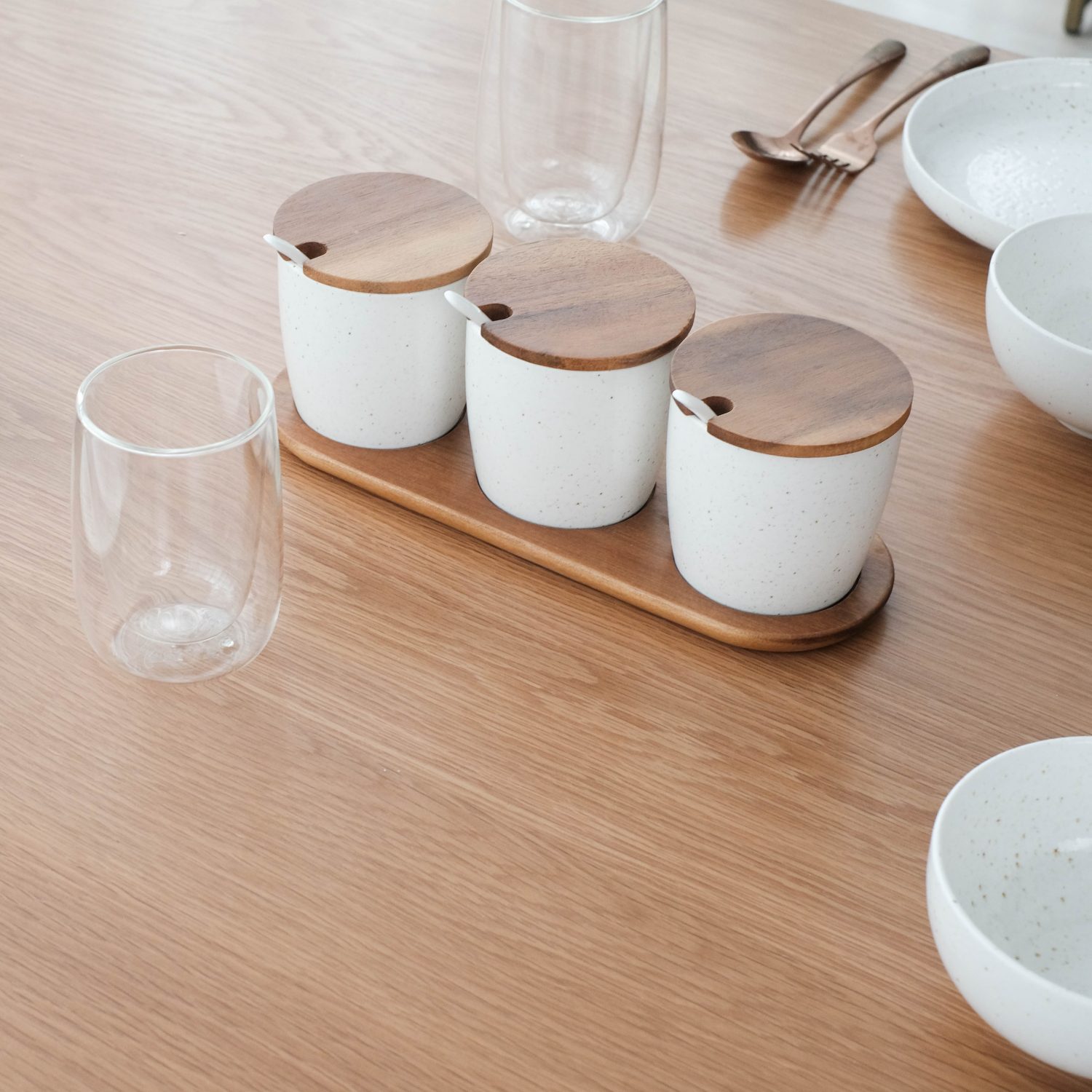 Calla White Set of 3 Sugar Pot with Wooden Lid & Tray