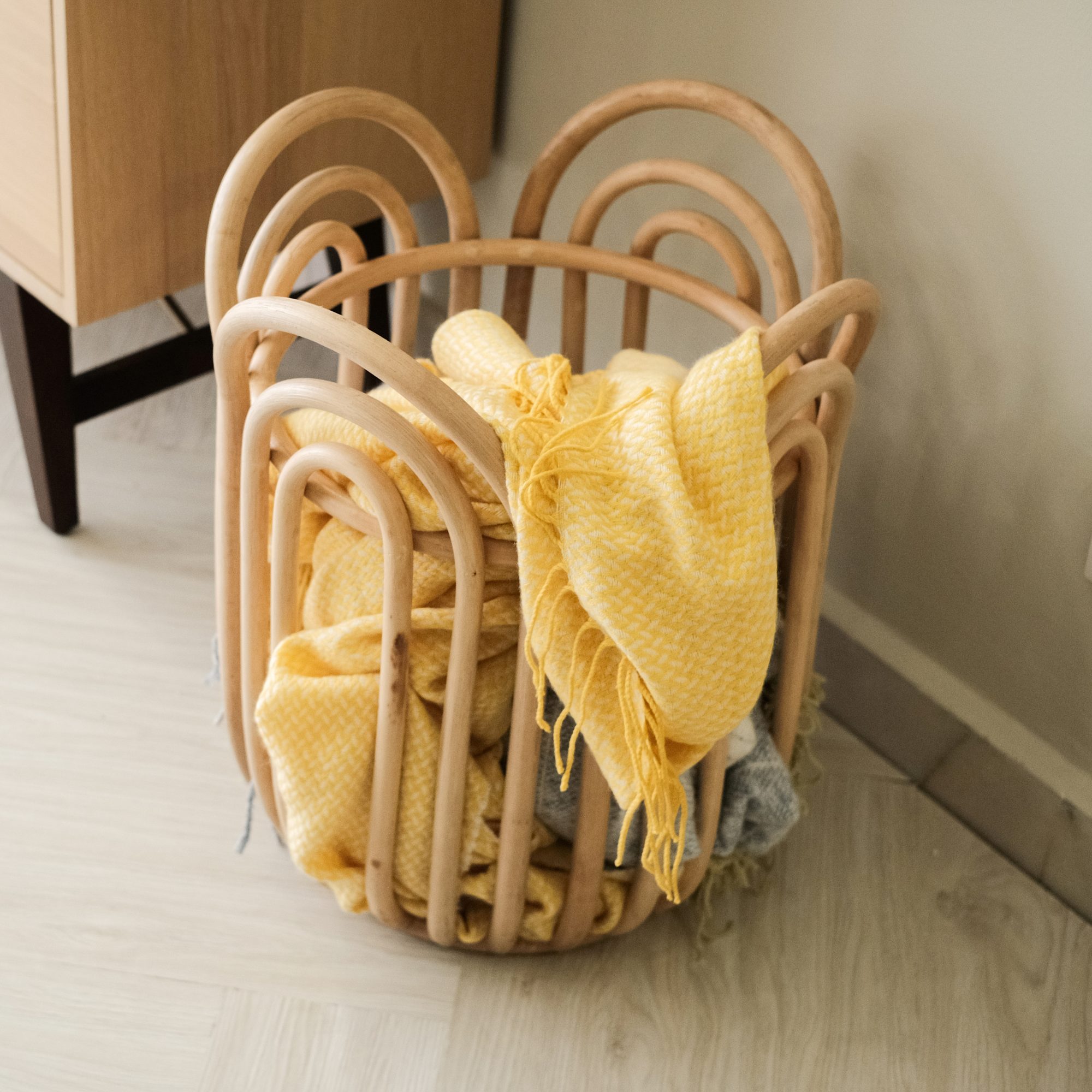 Bow Small Basket