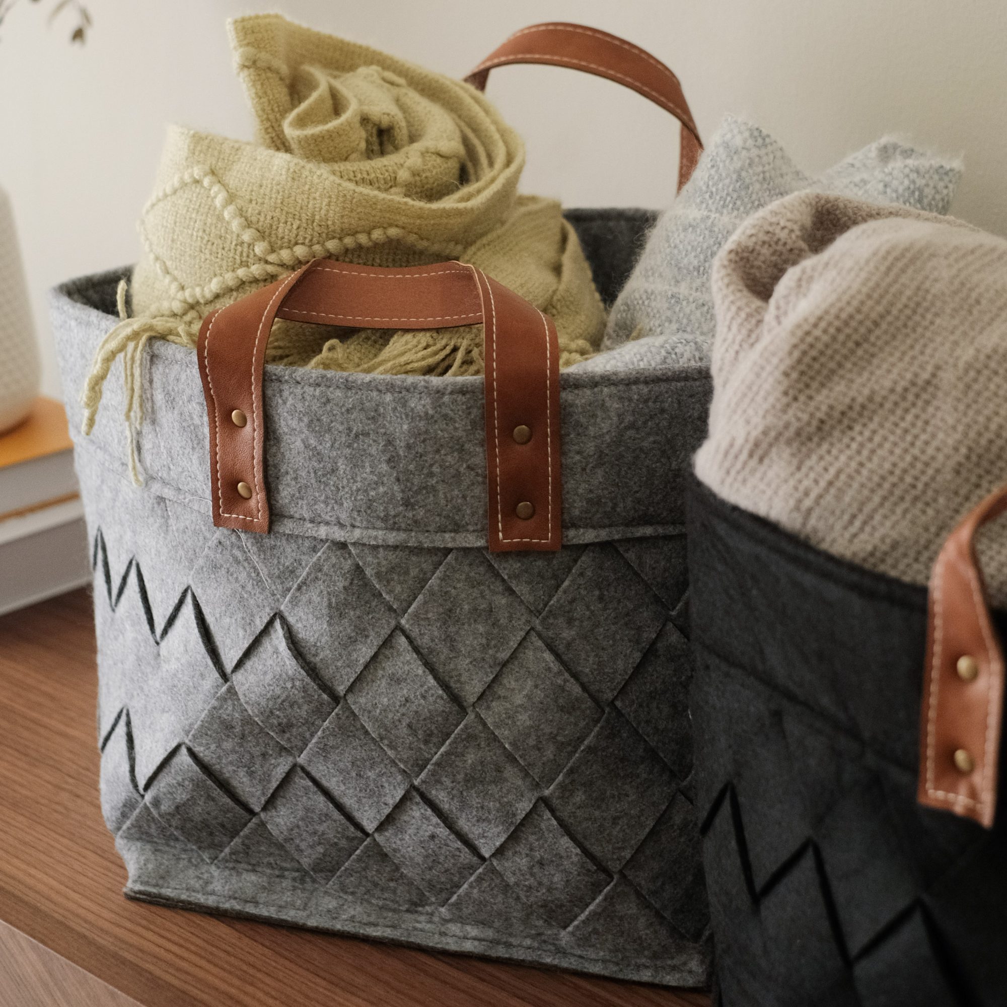 Hagen Grey Felt Basket