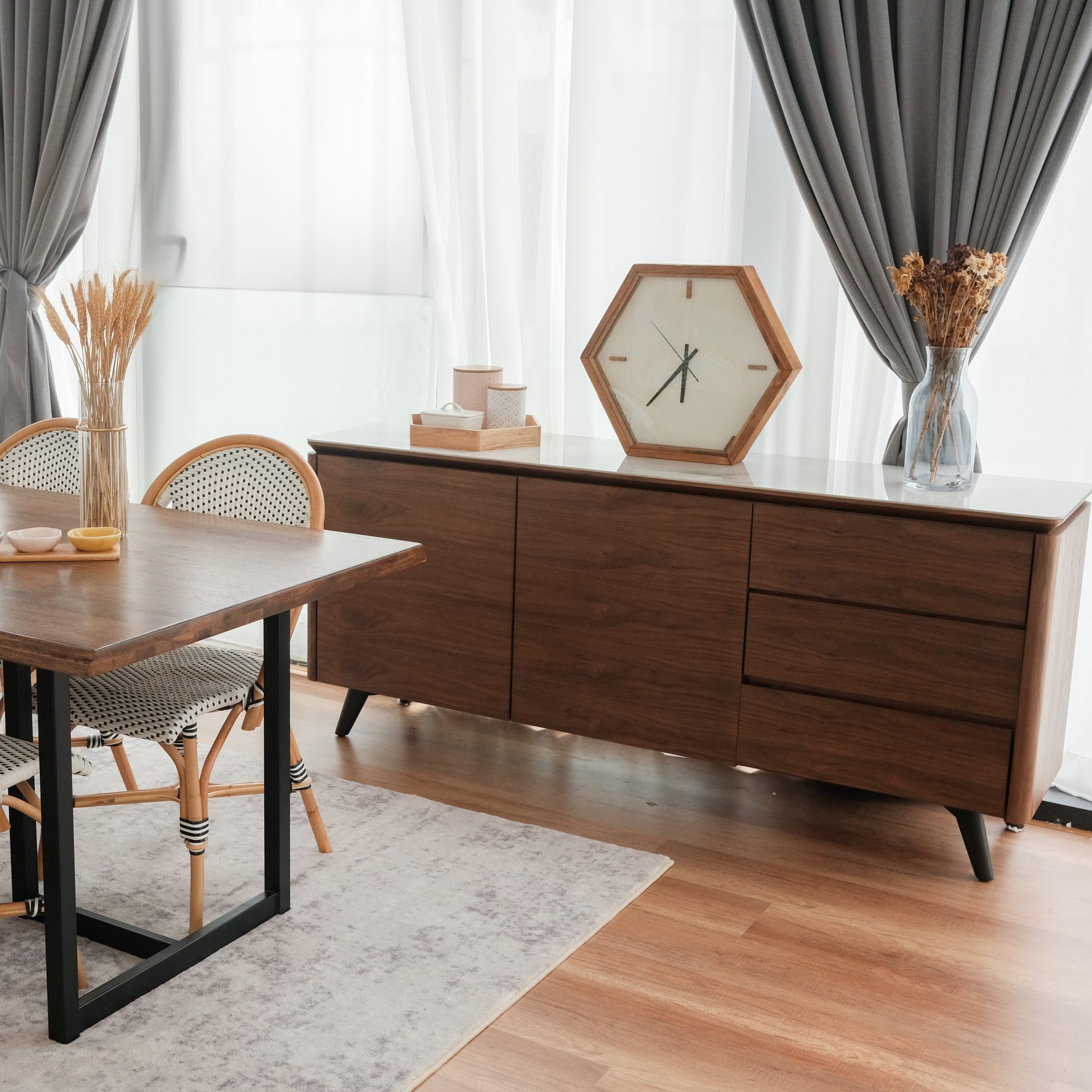 Porter Wide Sideboard