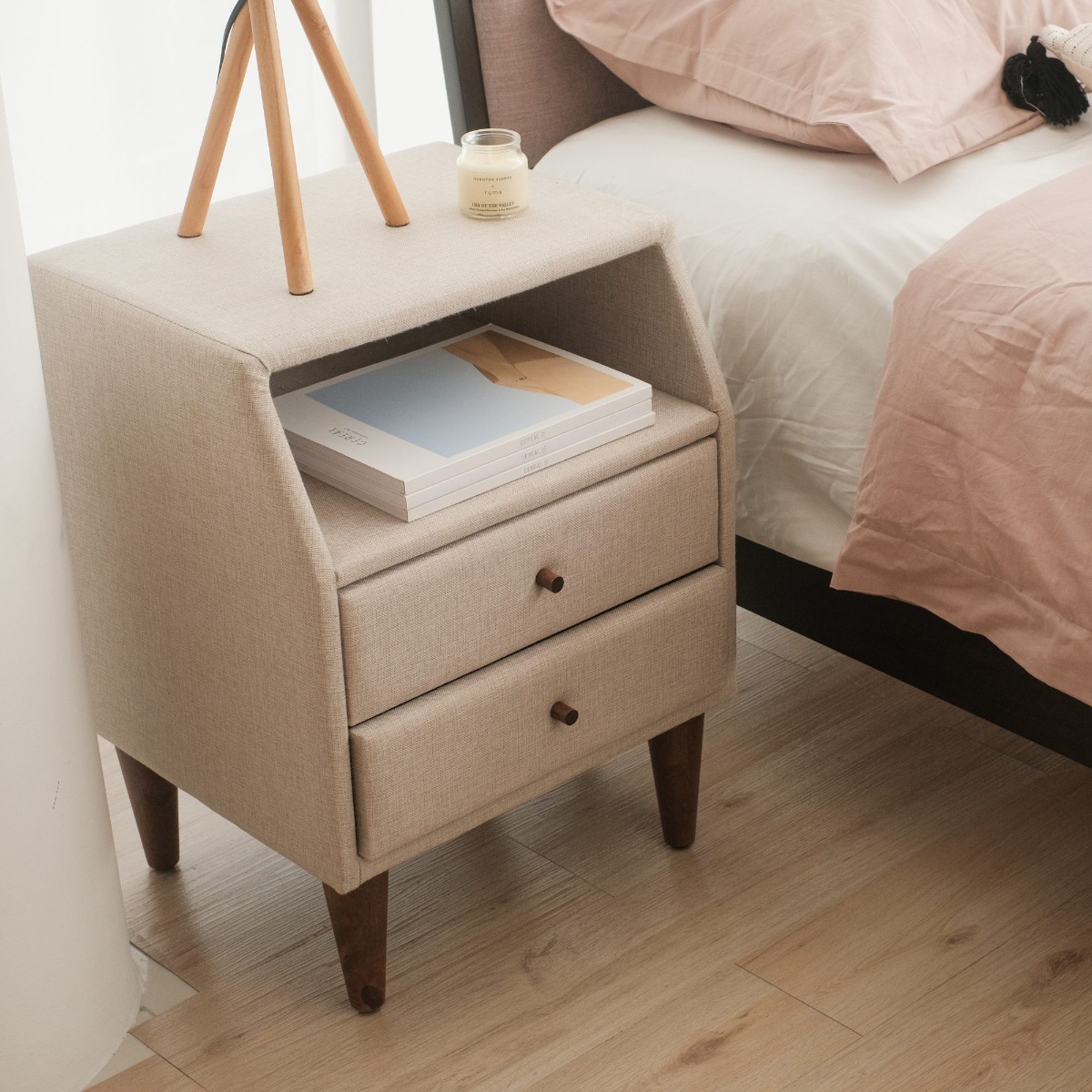 Alexa Side Table Oatmeal