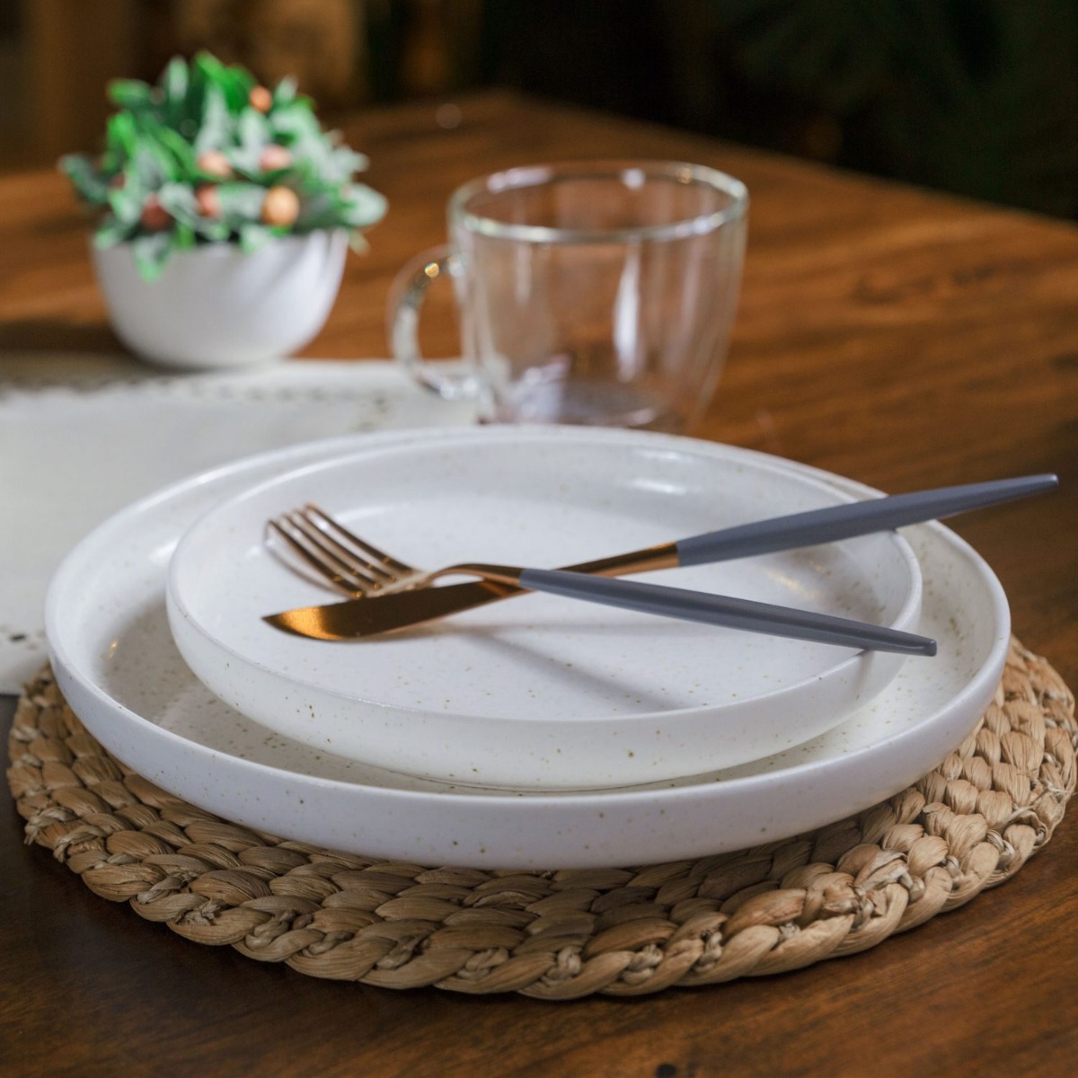 Calla White Dinner Plate