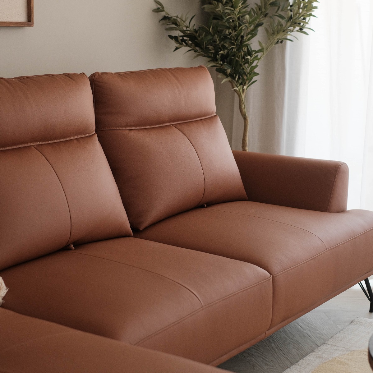 Maila Leather Right Sectional Sofa With Adjustable Back