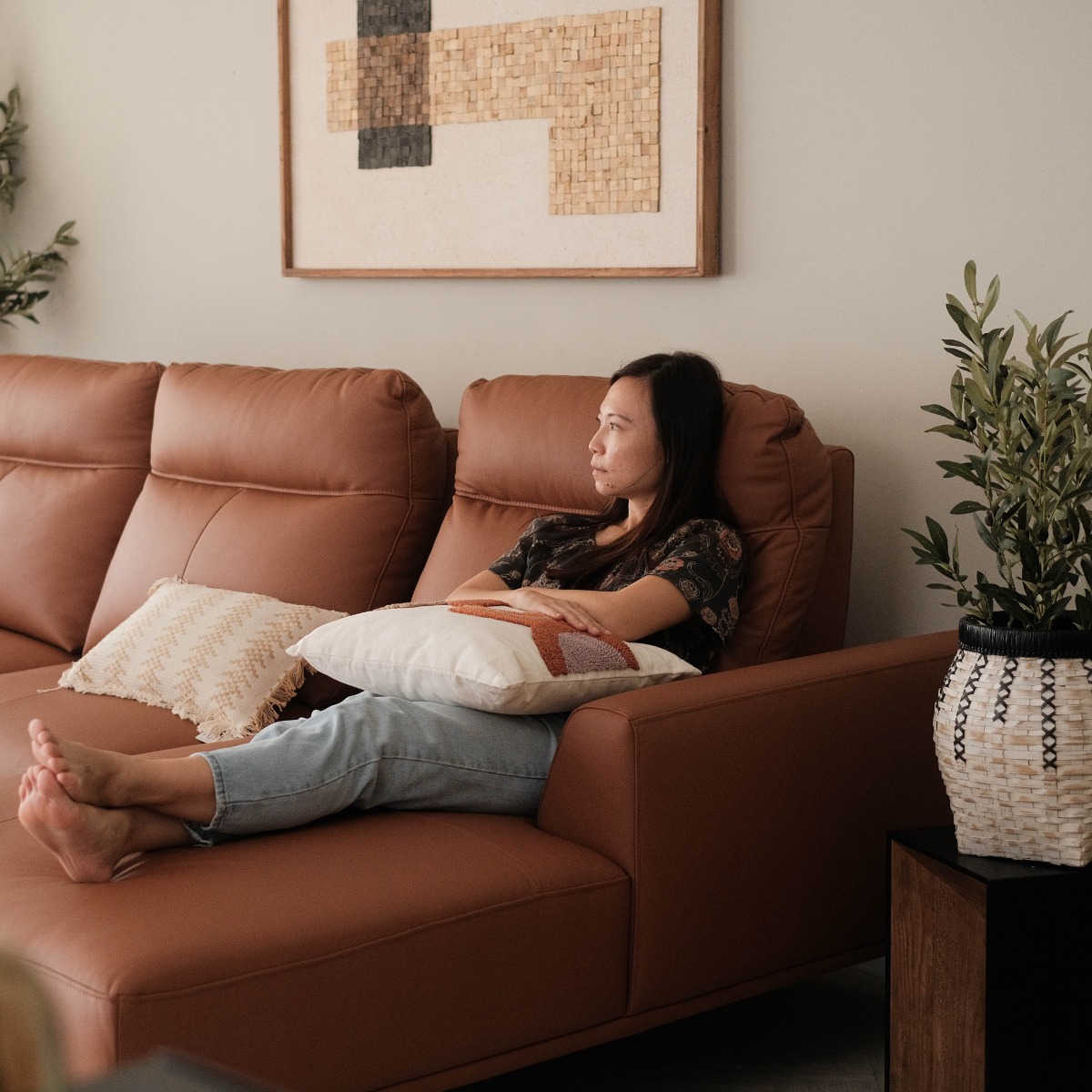 Maila Leather Left Sectional Sofa With Adjustable Back