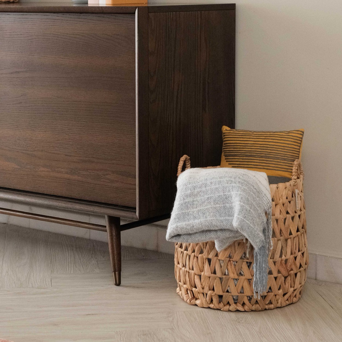 Ryann Water Hyacinth Basket - L