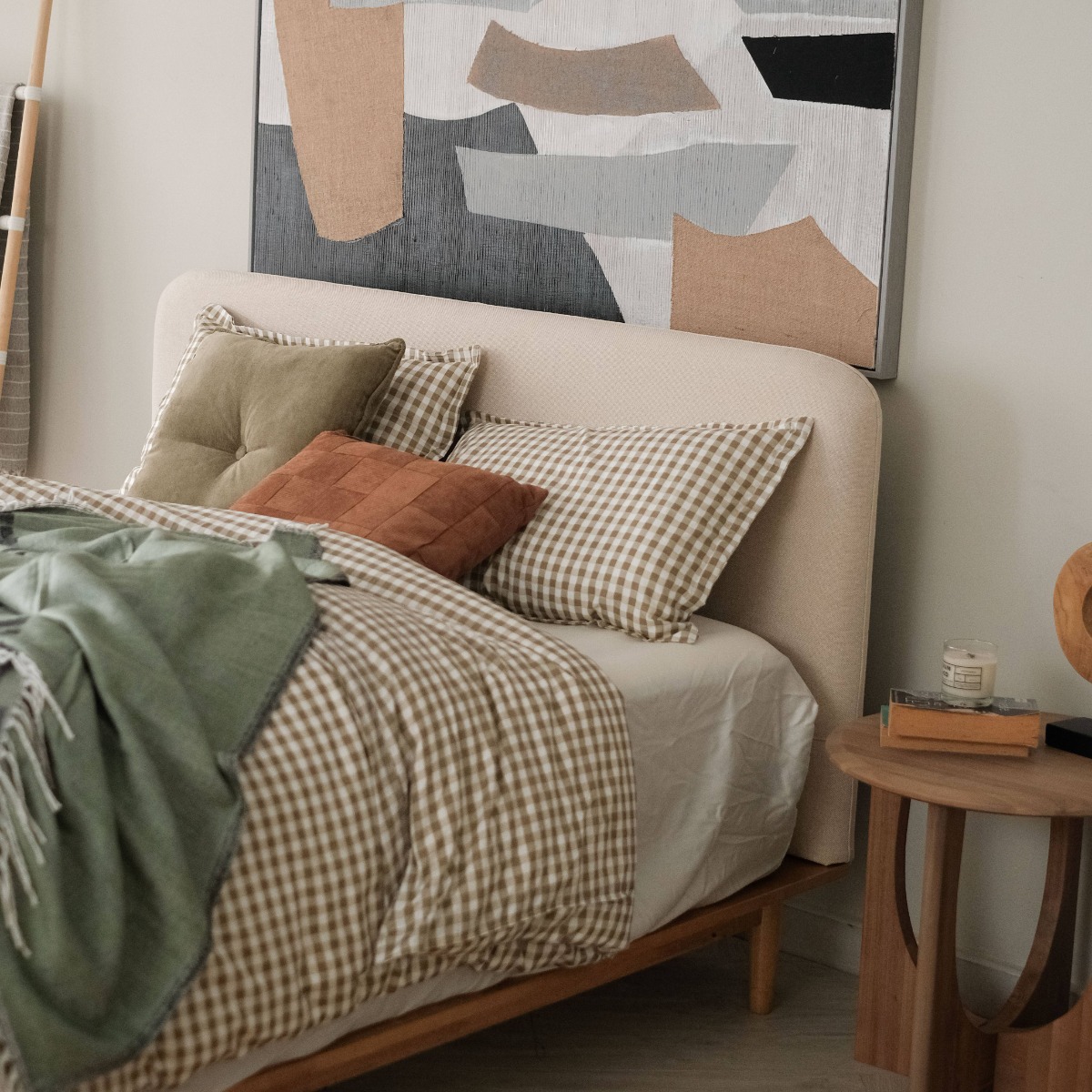 Jonah Natural Queen Bed