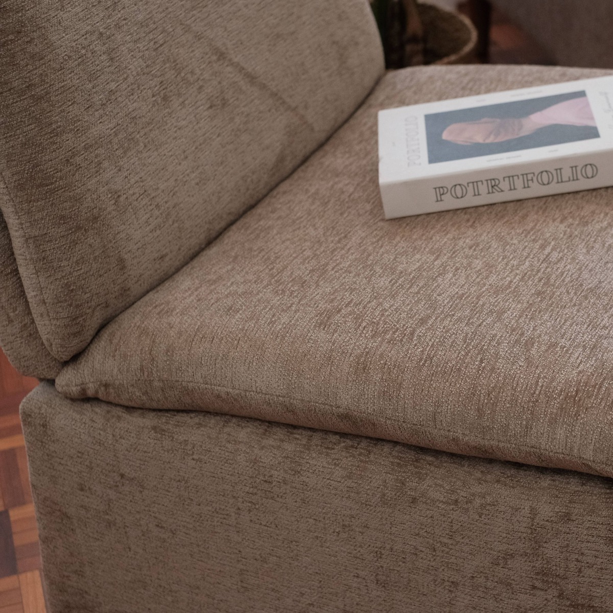 Aria Sand Beige Lounge Chair