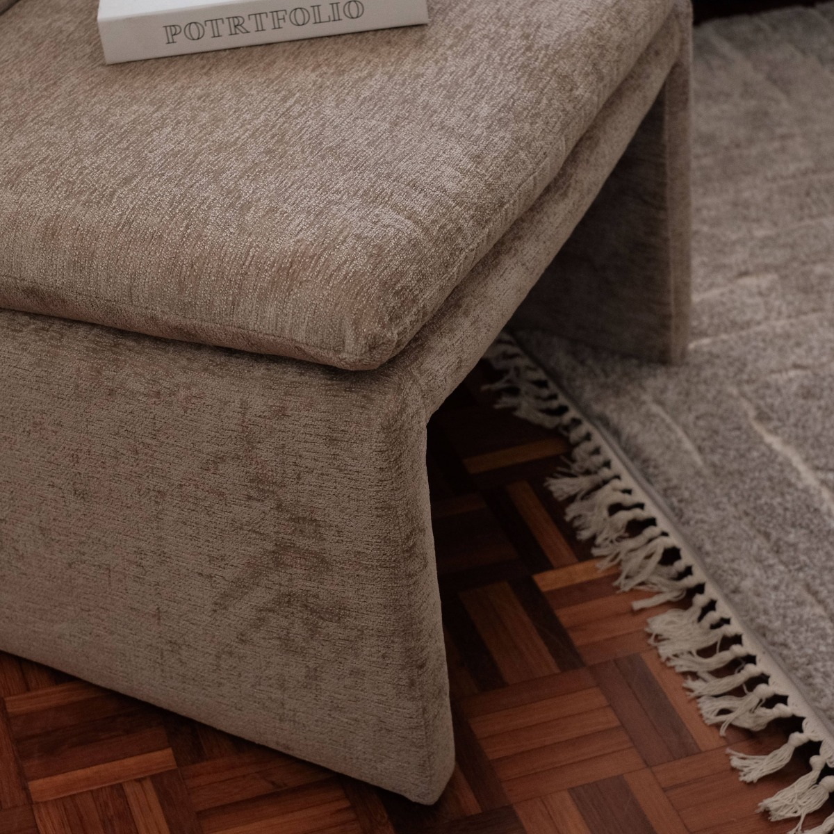 Aria Sand Beige Lounge Chair