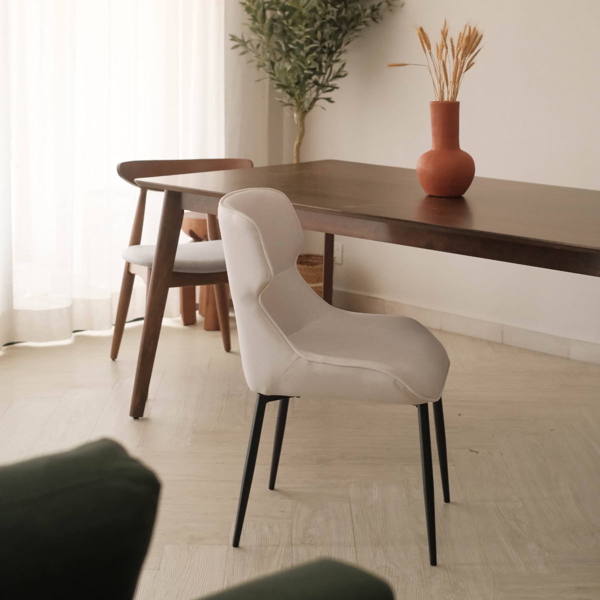 Mateo Pearl White Dining Chair