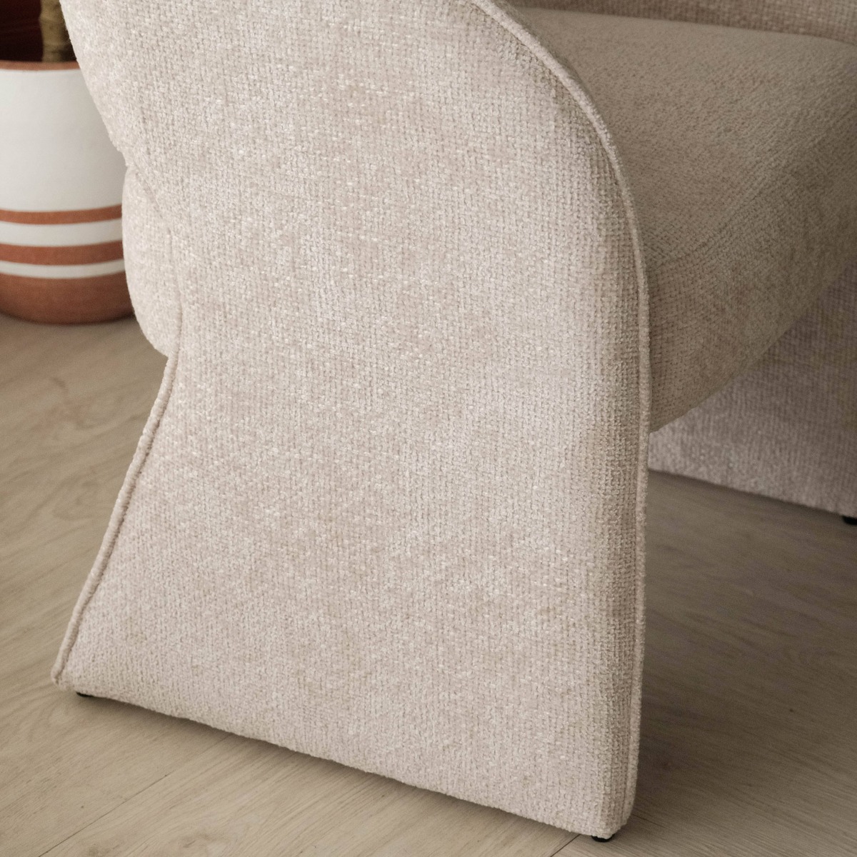 Sandra Oatmeal Lounge Chair