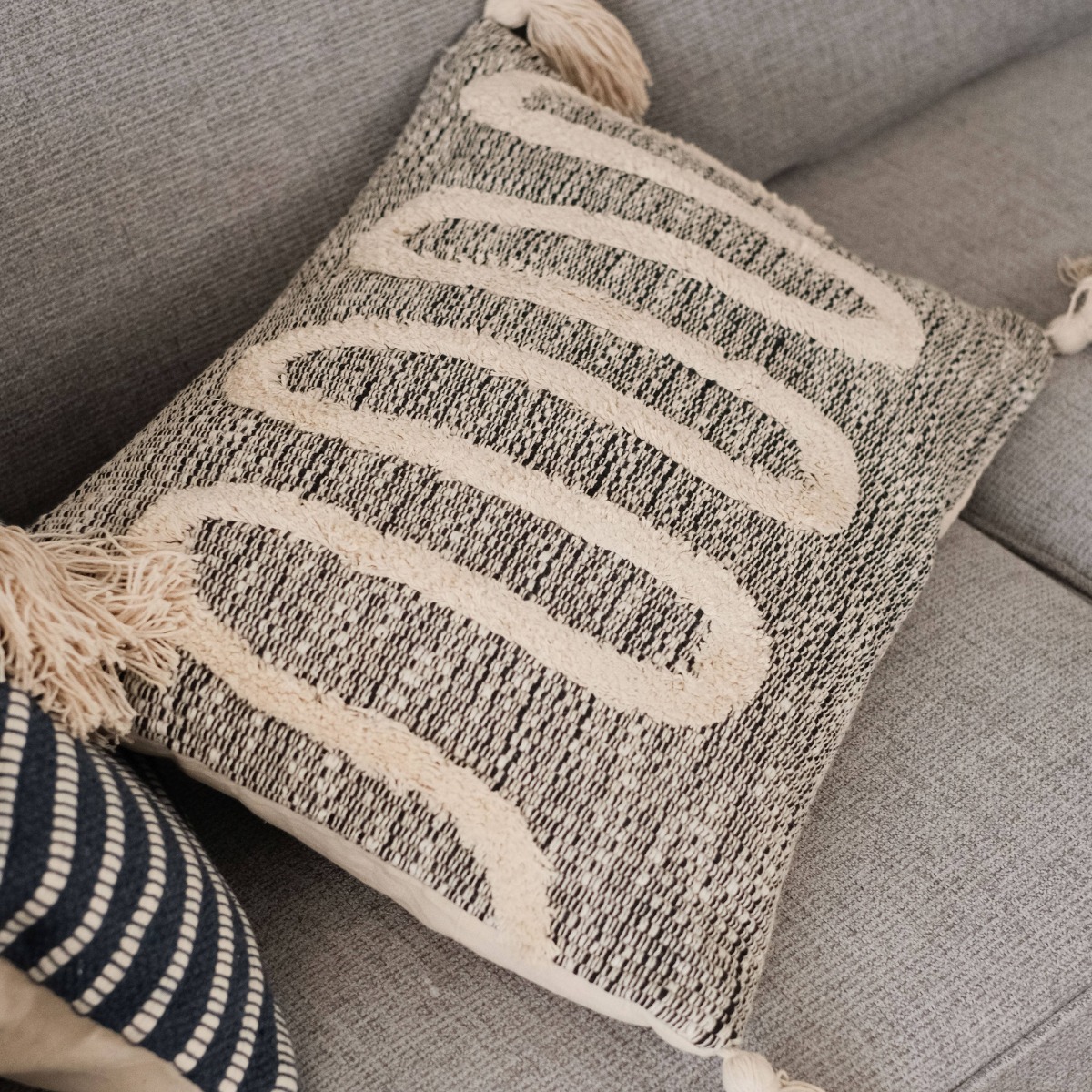 Udora Black Tufted Cushion with Tassels 40x60