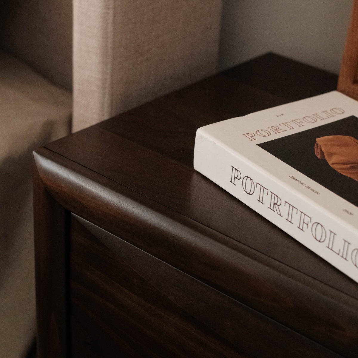 Florian Bedside Table