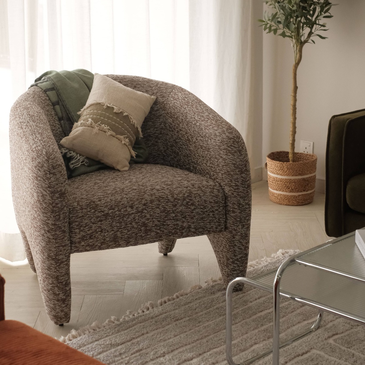 Gajah Sand Brown Lounge Chair