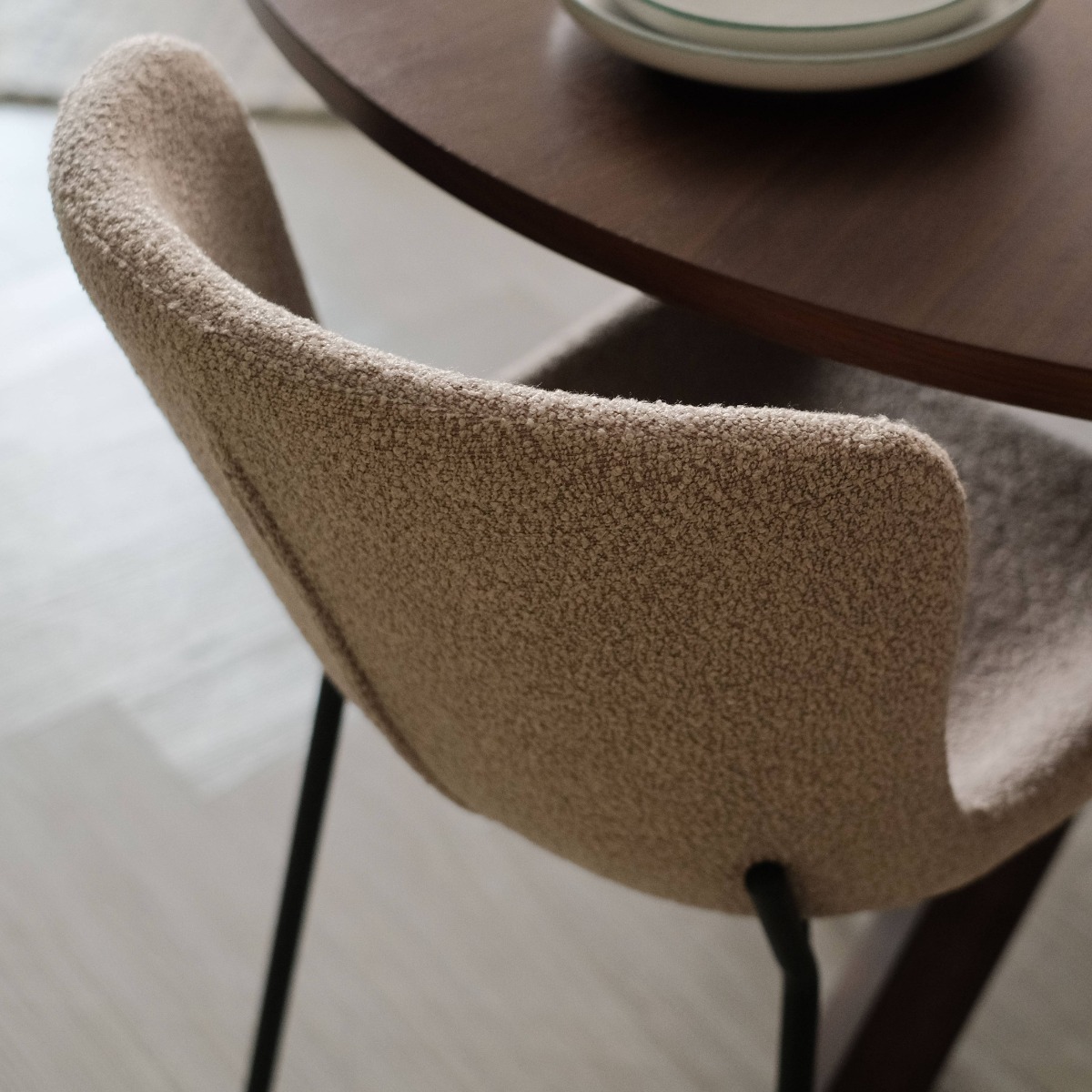 Zoya Cloud Sand Dining Chair