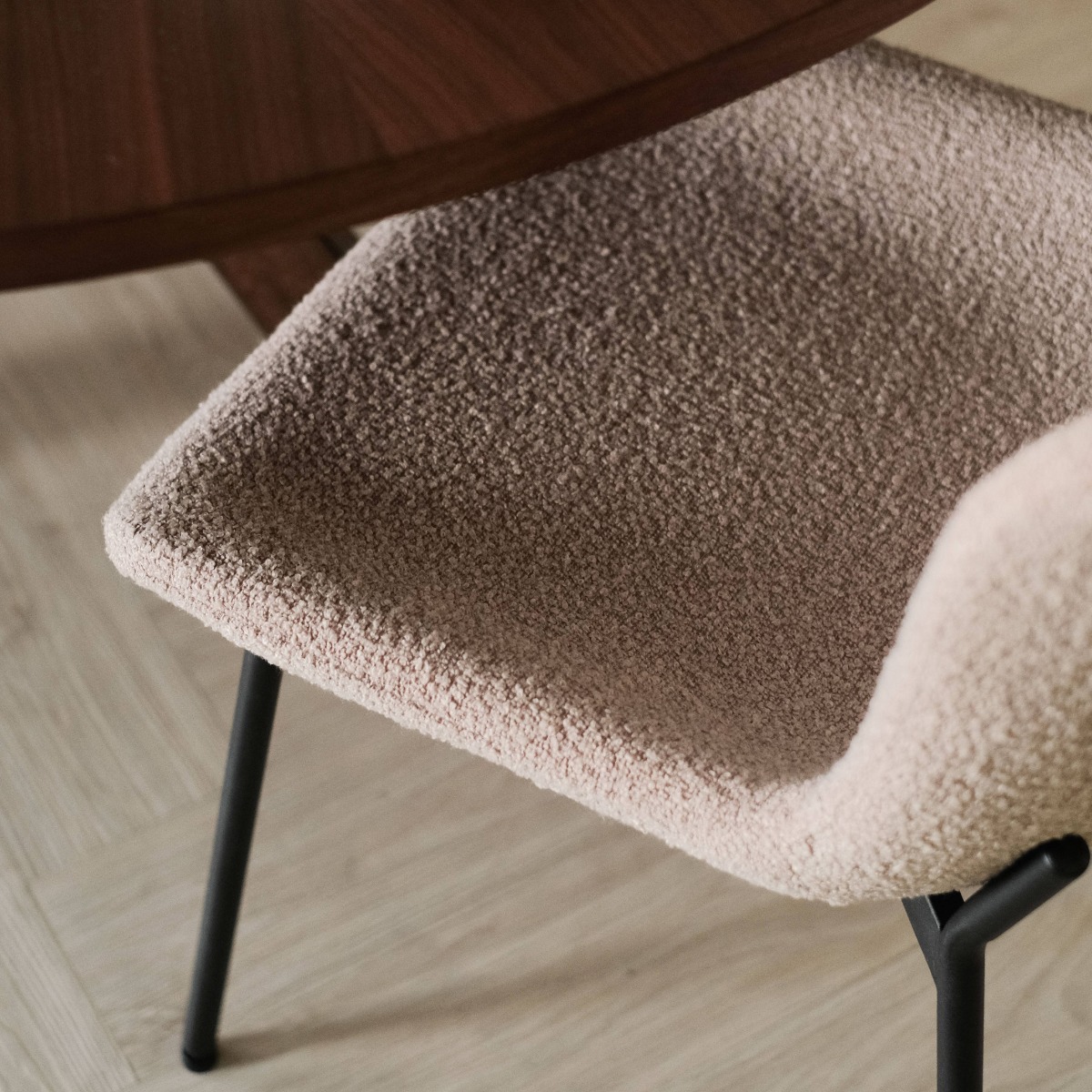 Zoya Cloud Sand Dining Chair