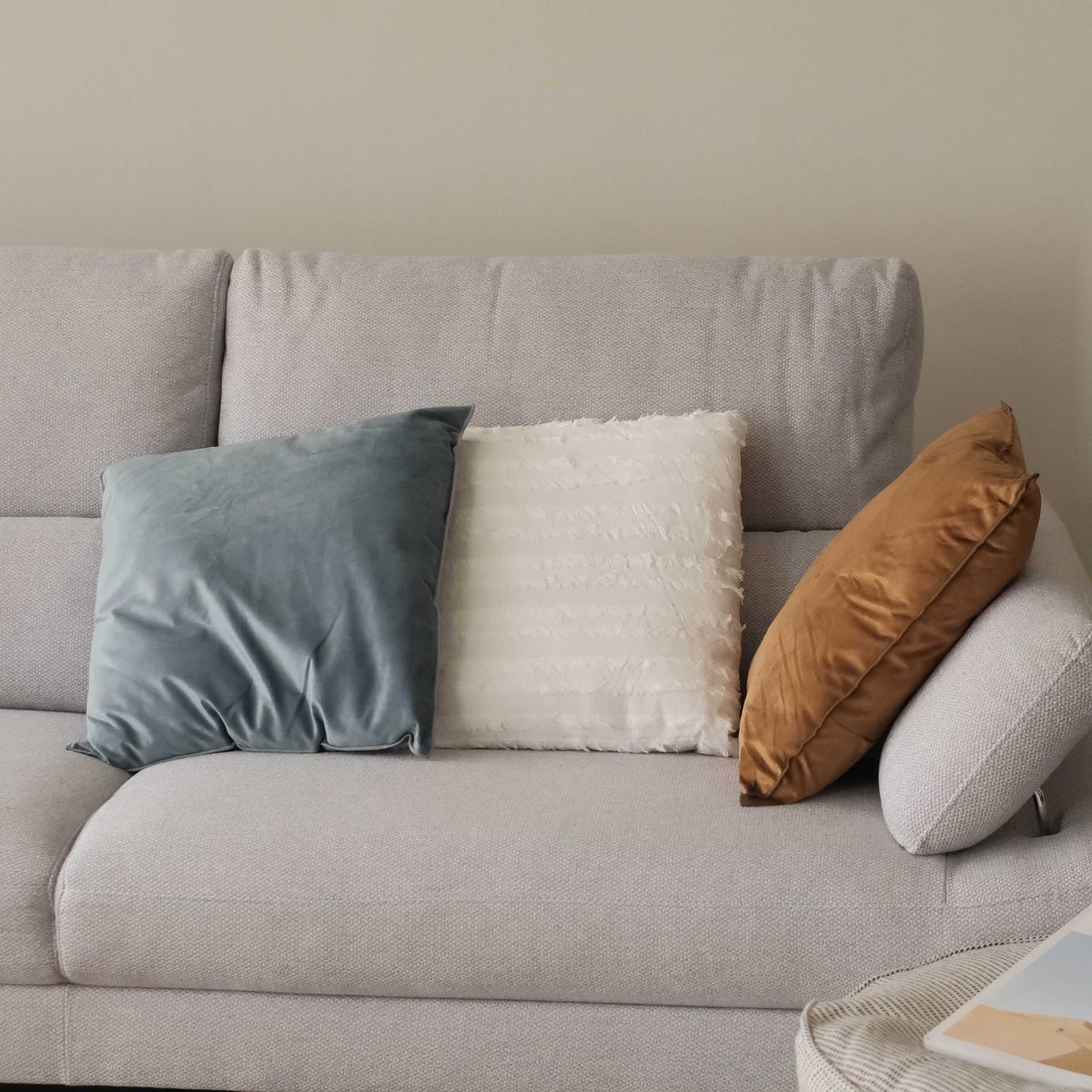 Elea Velvet Cushion 45x45 Blue