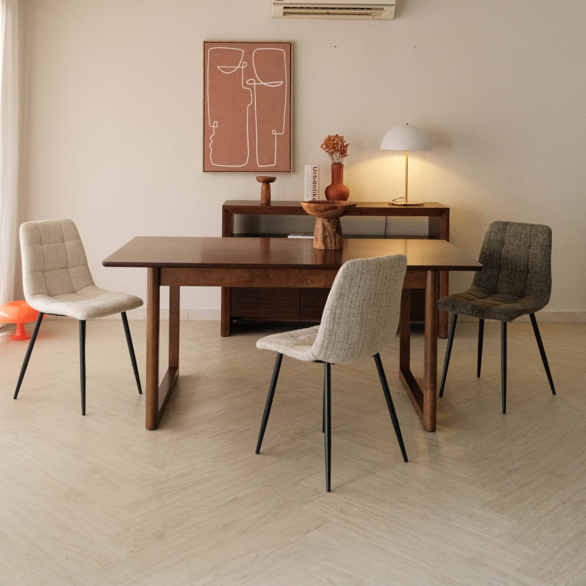 Clyde Vanila Dining Chair