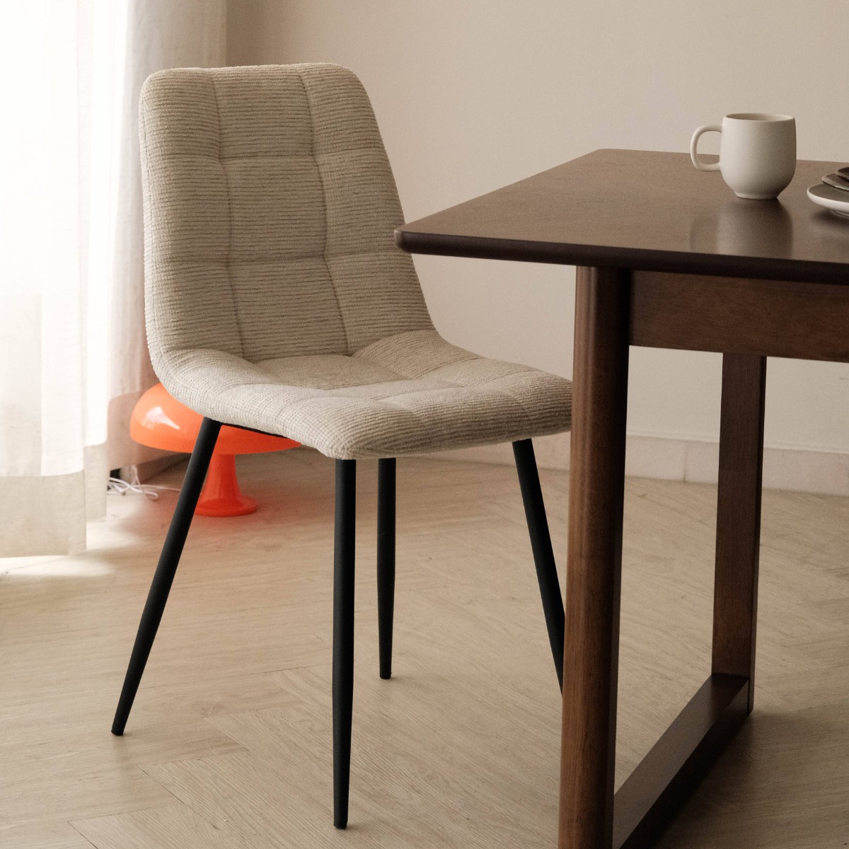 Clyde Vanila Dining Chair