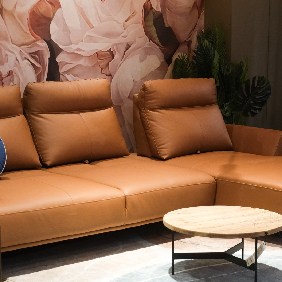 Maila Leather Left Sectional Sofa With Adjustable Back