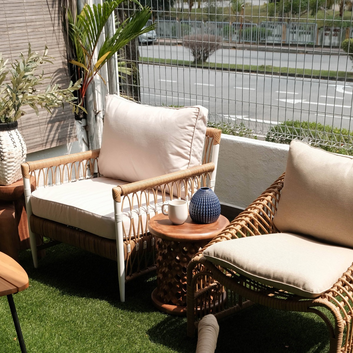Kalmia Outdoor 1 Seater Sofa