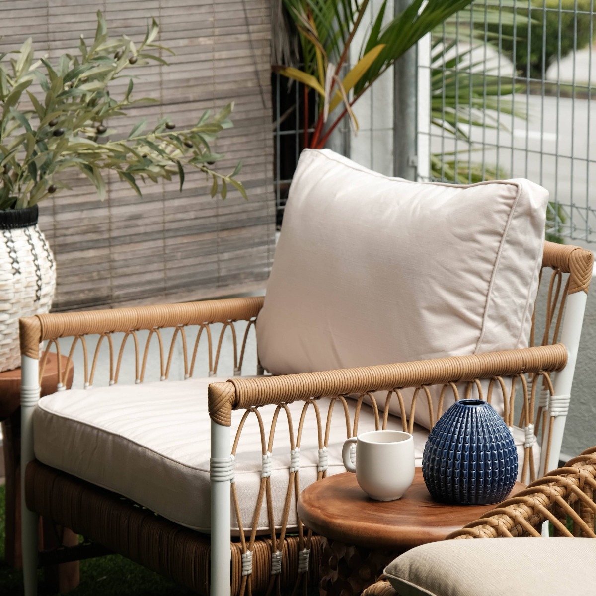 Kalmia Outdoor 1 Seater Sofa