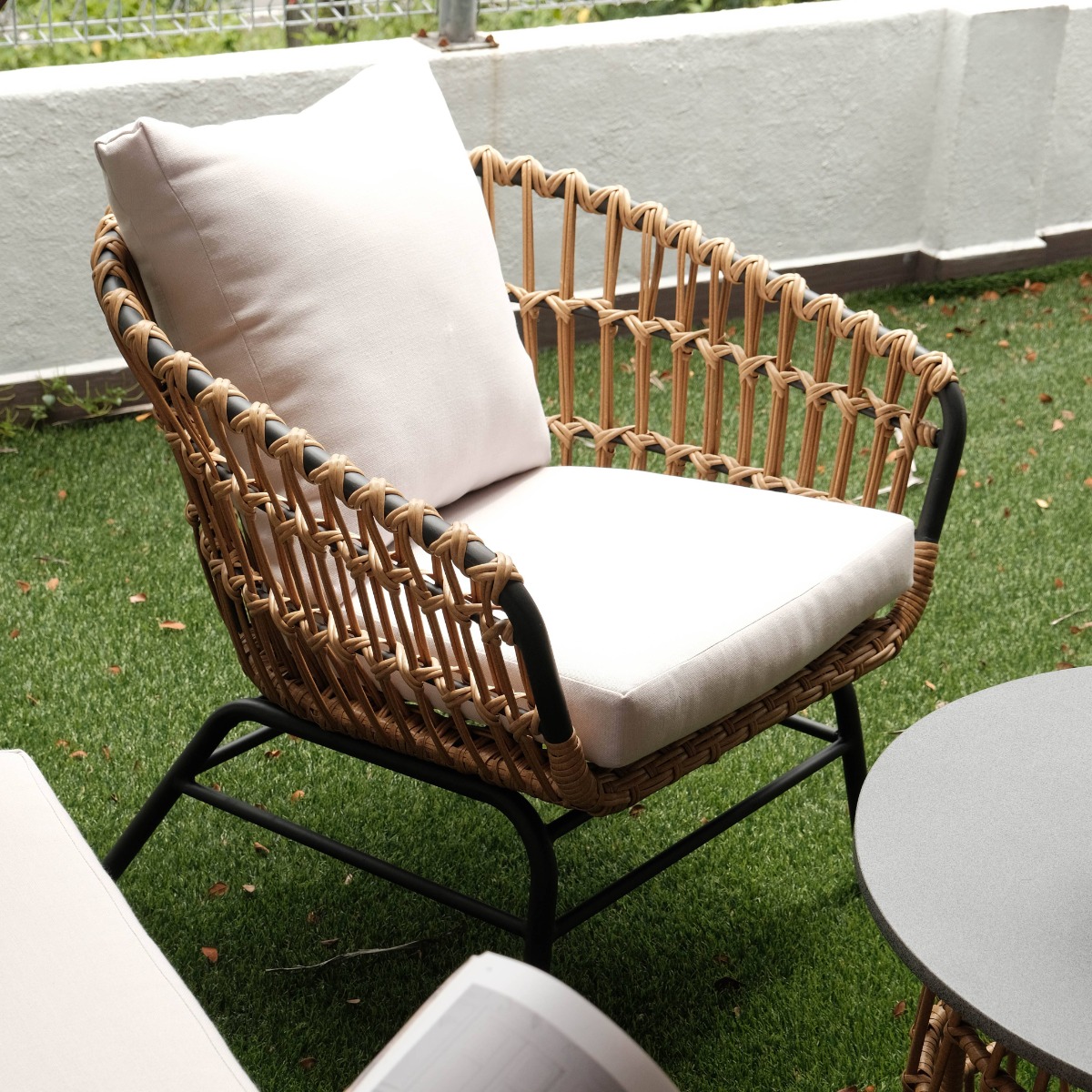 Camellia Outdoor 1 Seater Sofa