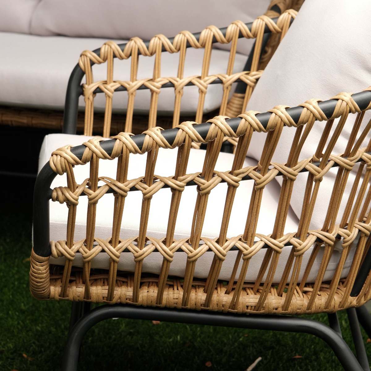Camellia Outdoor 1 Seater Sofa