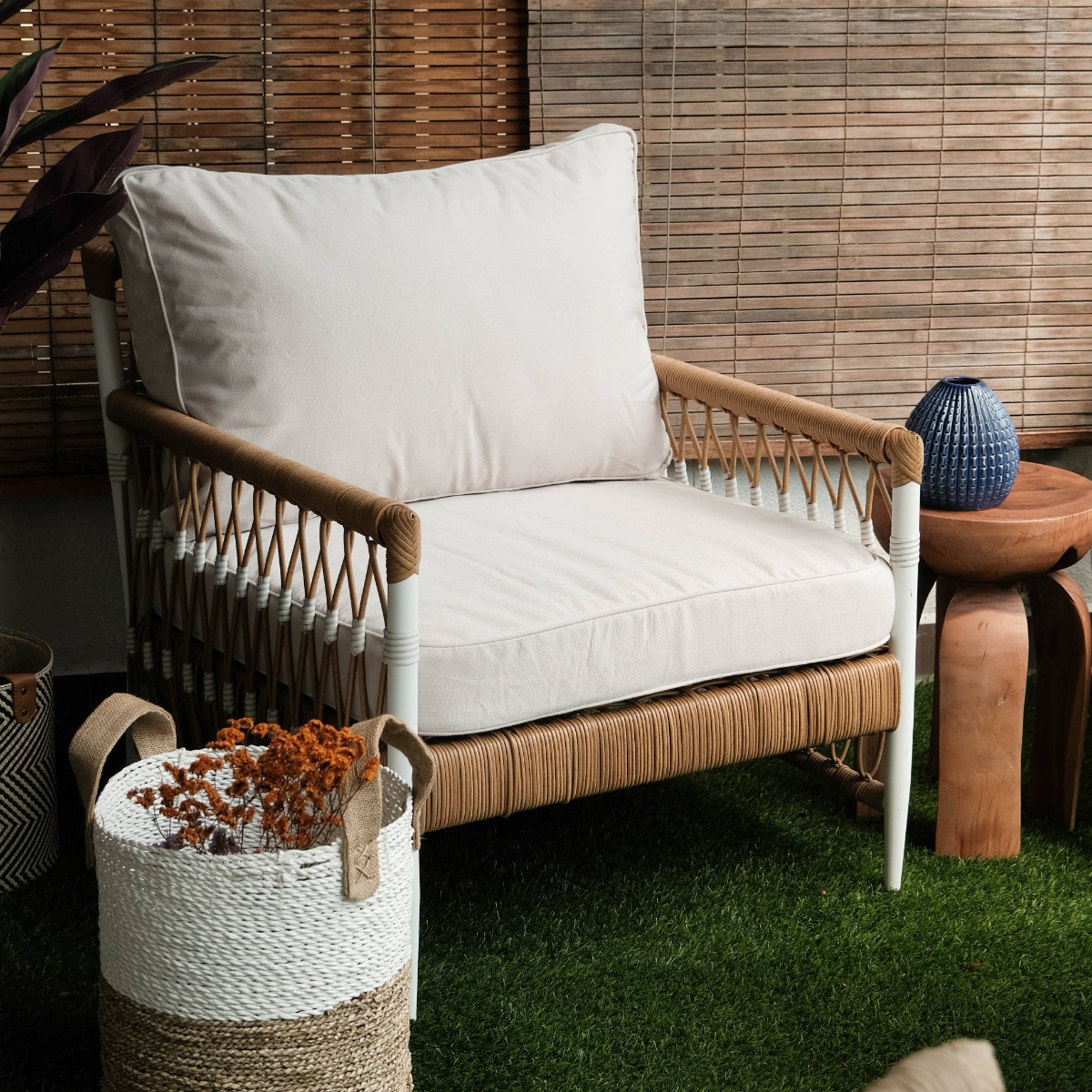 Kalmia Outdoor 1 Seater Sofa