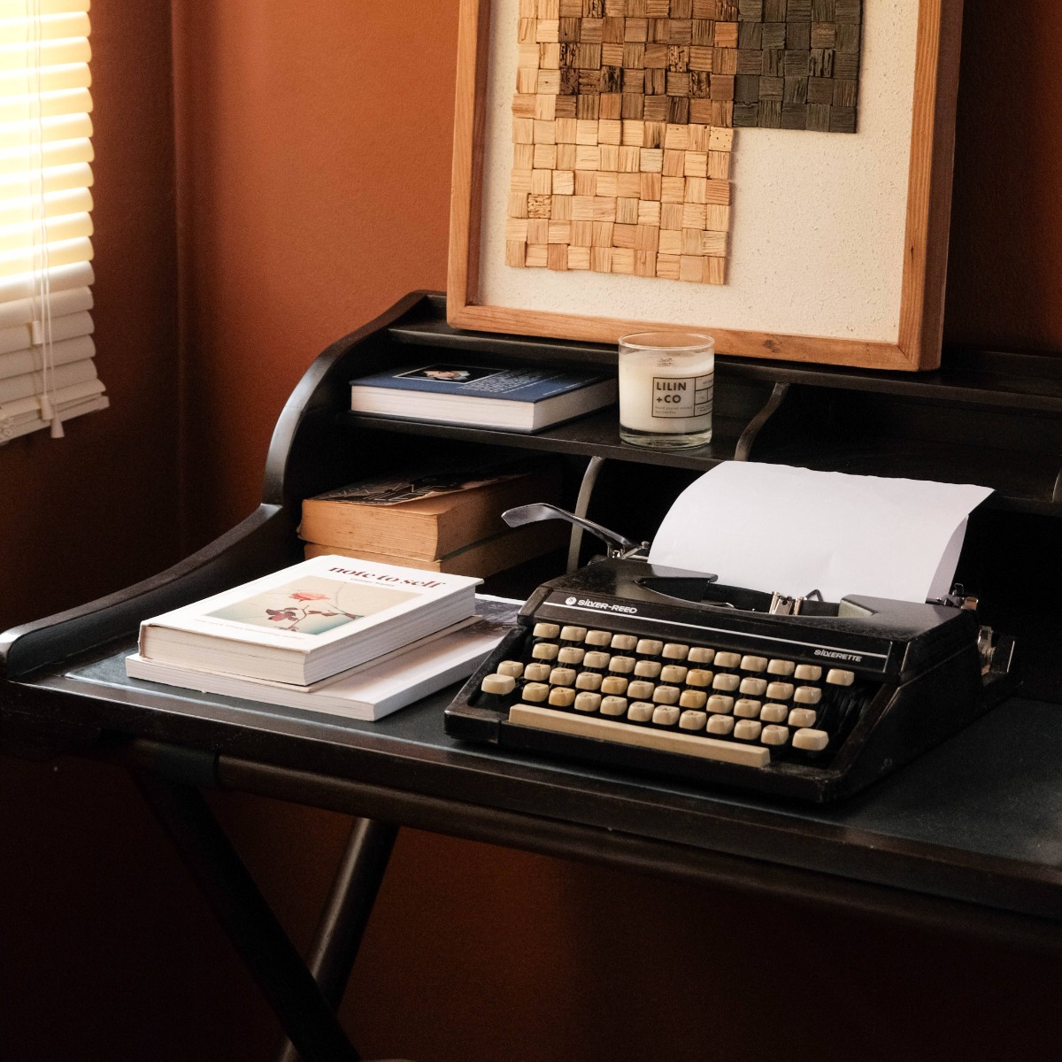 Voyage Desk