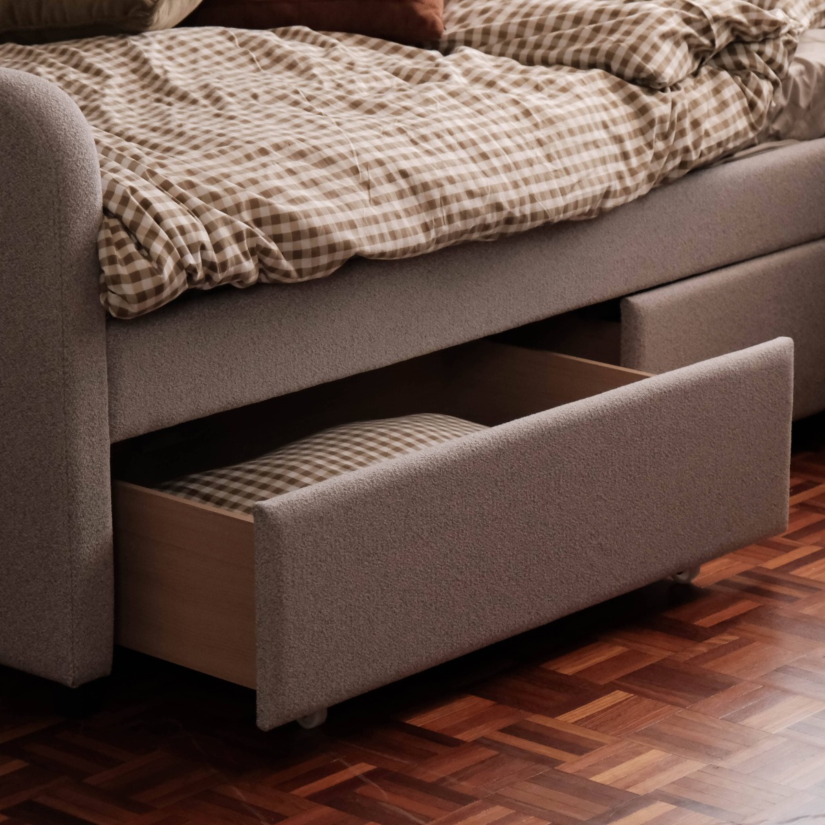 Jedda Mist Grey Single Daybed with 2 Drawers
