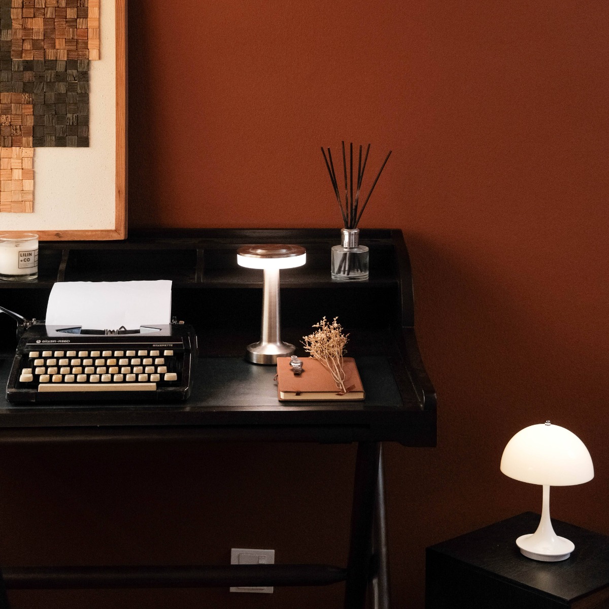Voyage Desk