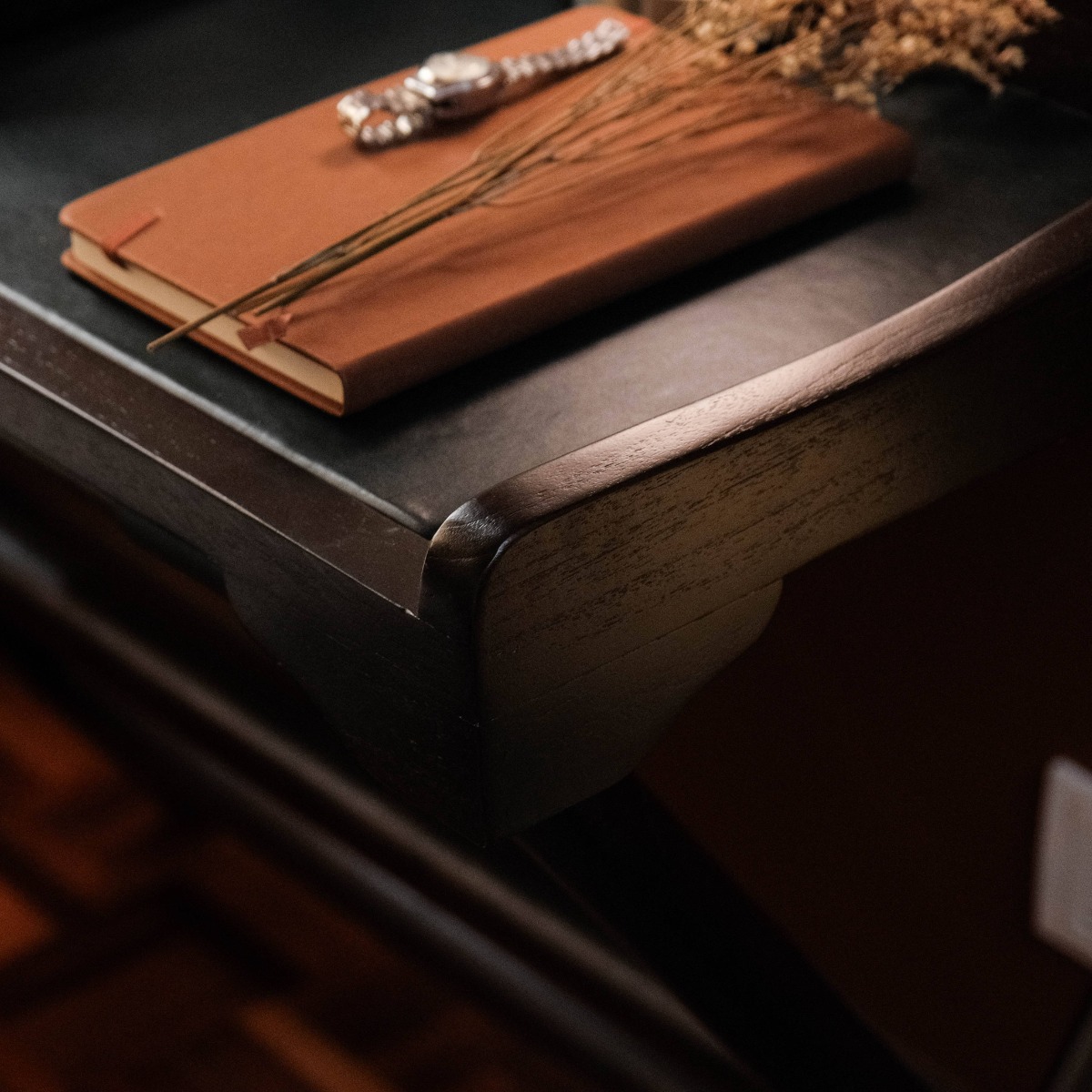 Voyage Desk