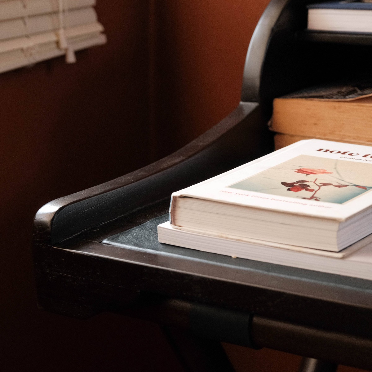 Voyage Desk