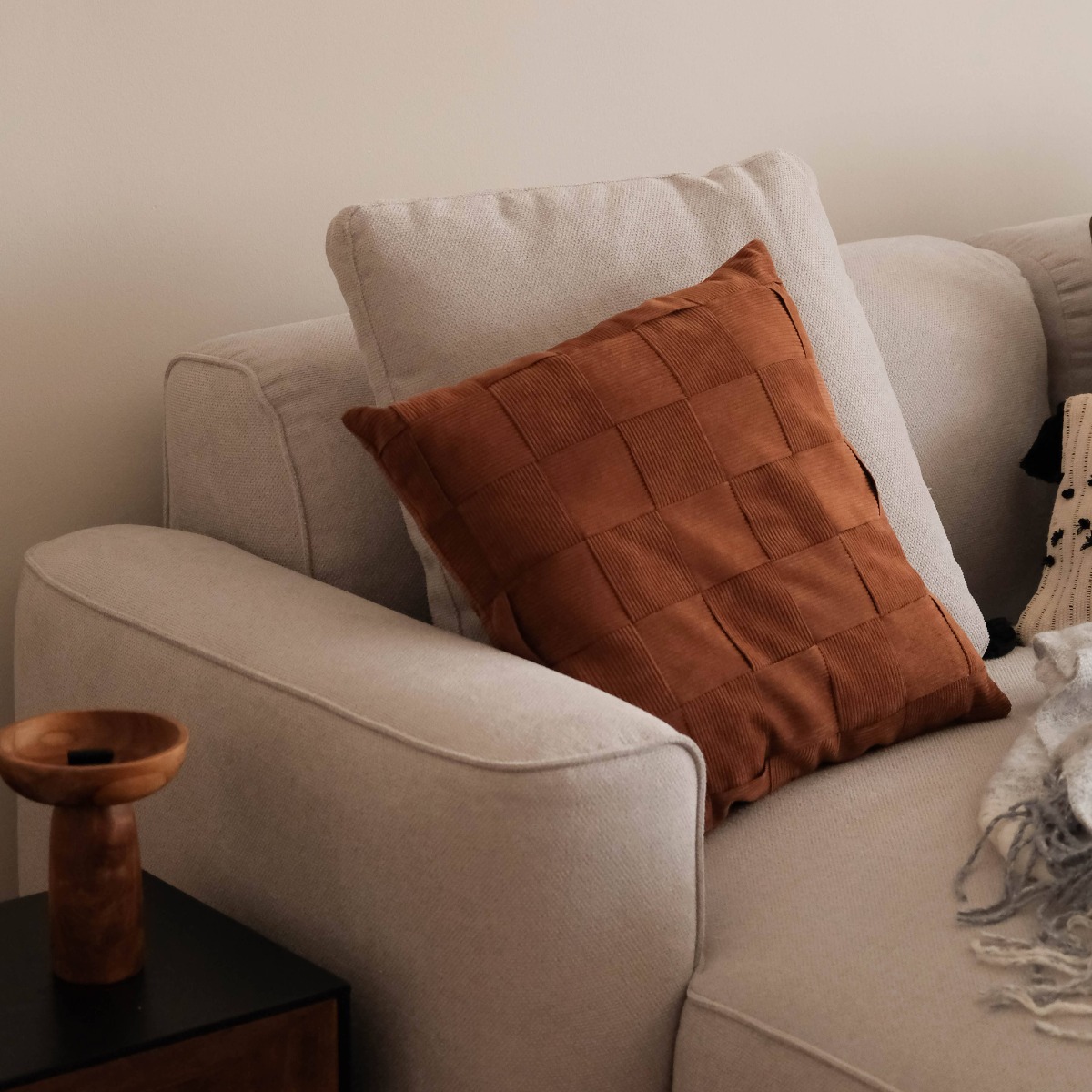 Raissa Light Grey Right Sectional Sofa