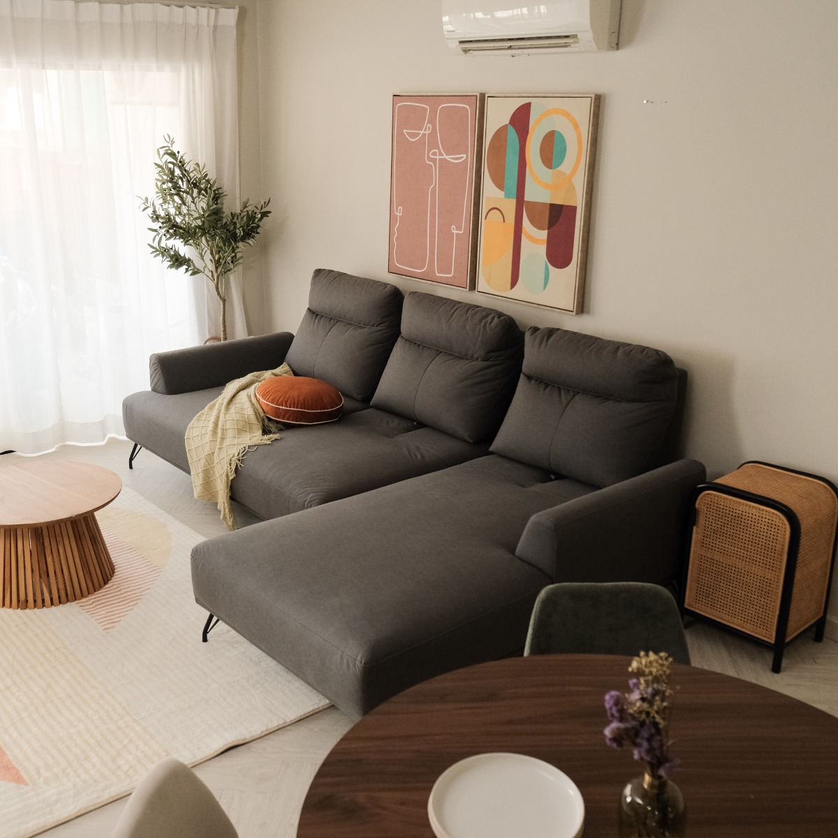 Maila Left Sectional Sofa With Adjustable Back