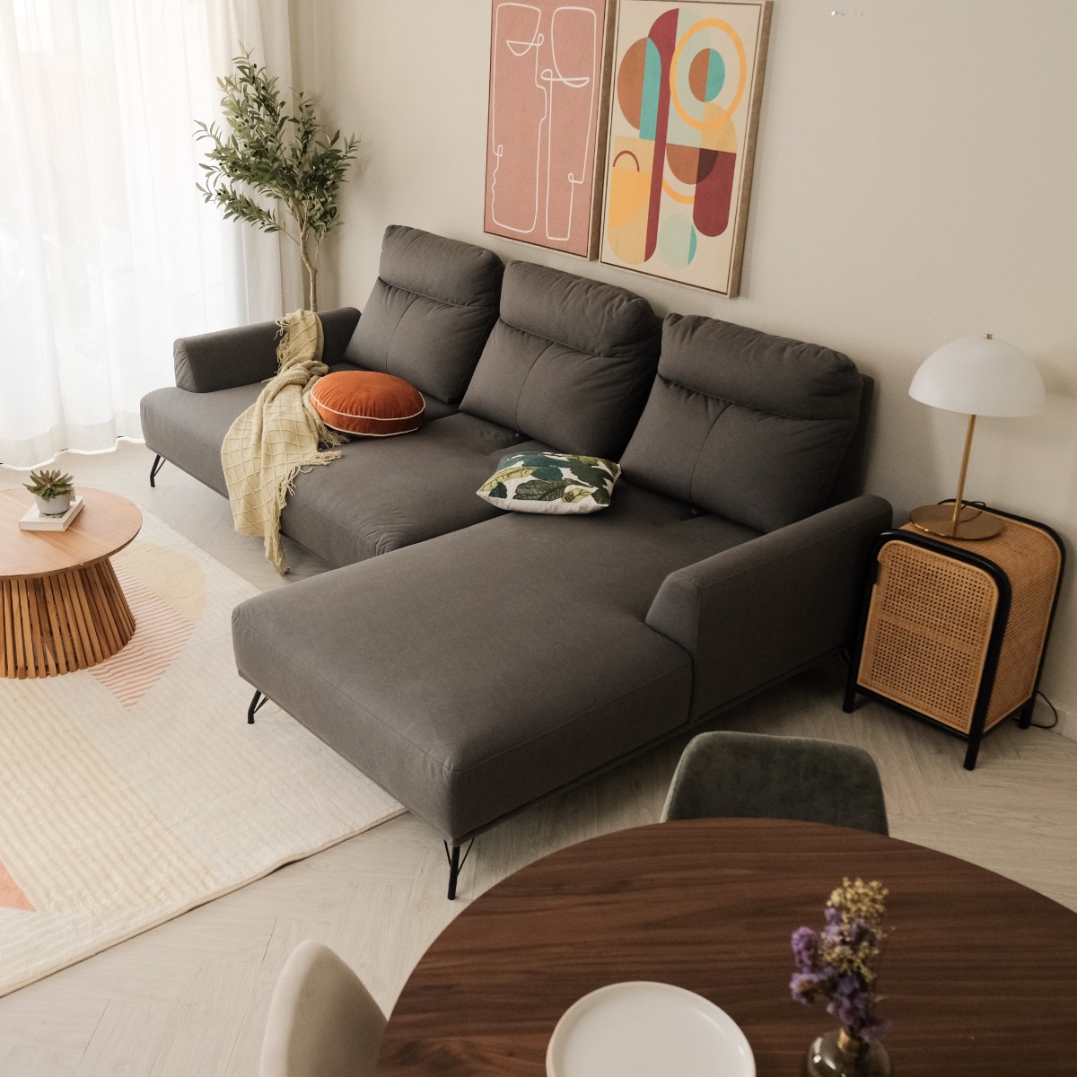 Maila Left Sectional Sofa With Adjustable Back