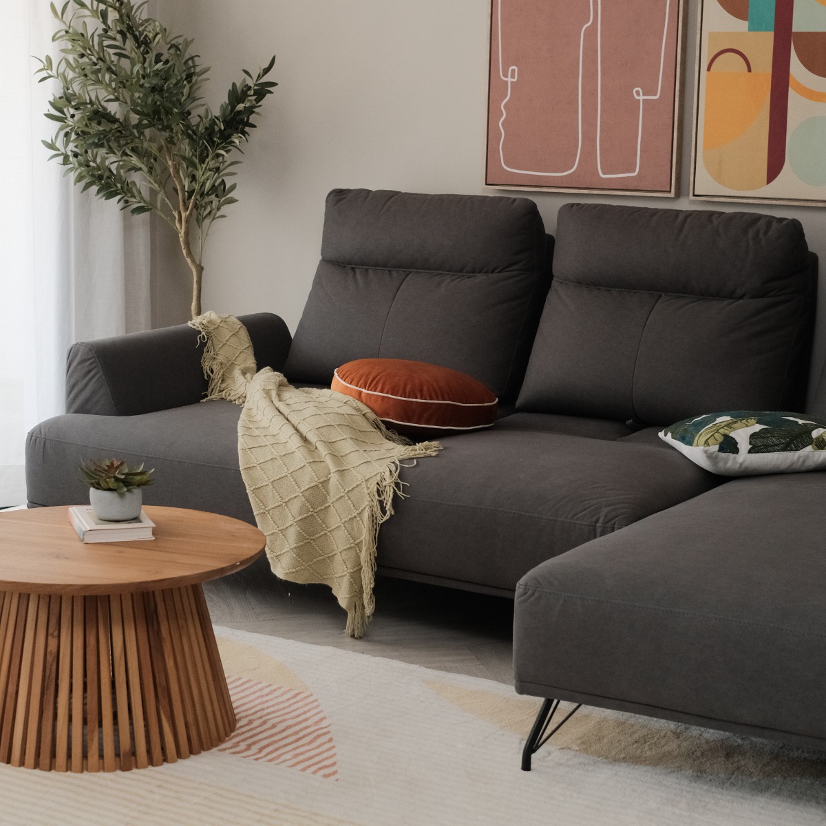 Maila Left Sectional Sofa With Adjustable Back