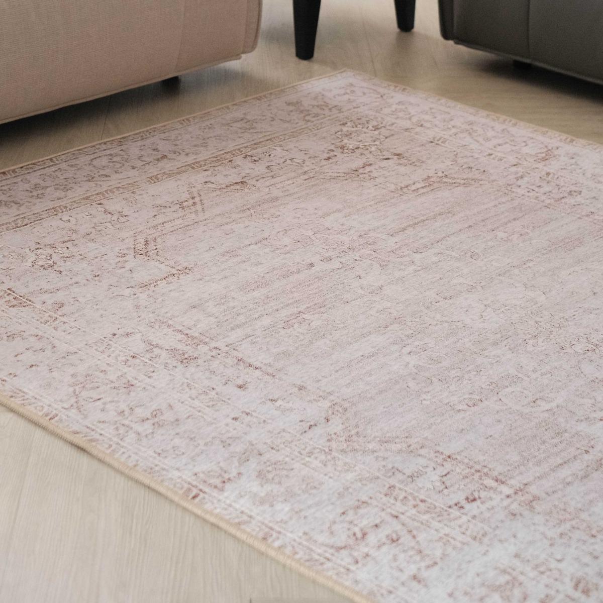 Mona Chenille Rug 270x400cm