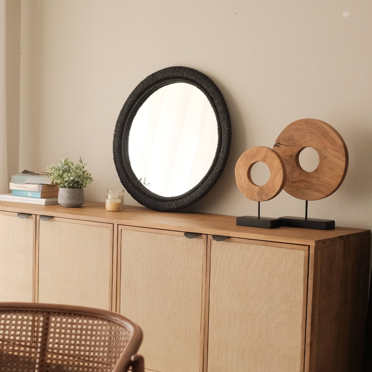 Bailey Ebony Mirror Dia60cm