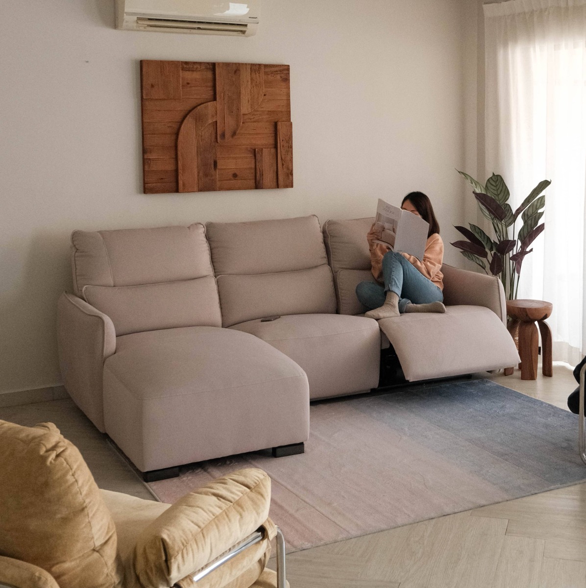 Camilla Right Sectional Power Reclining Sofa