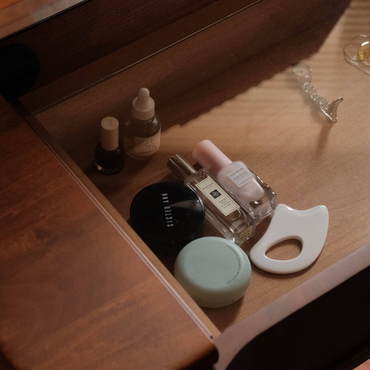 Gwen Walnut Dressing Table