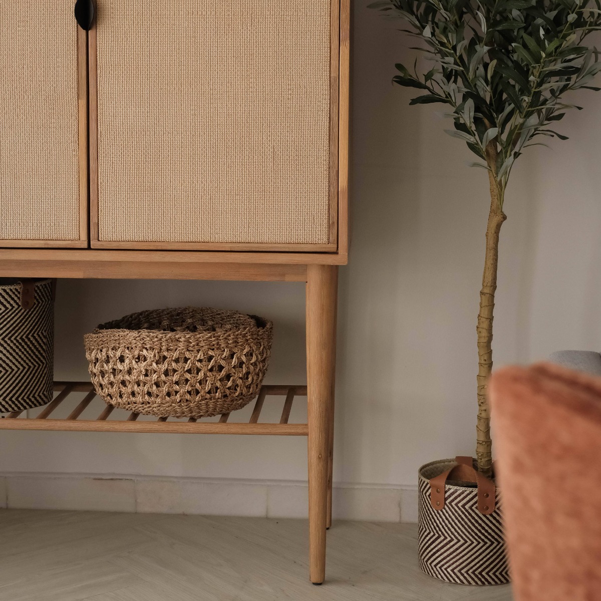 Budi 2 Doors Highboard (Markdown)