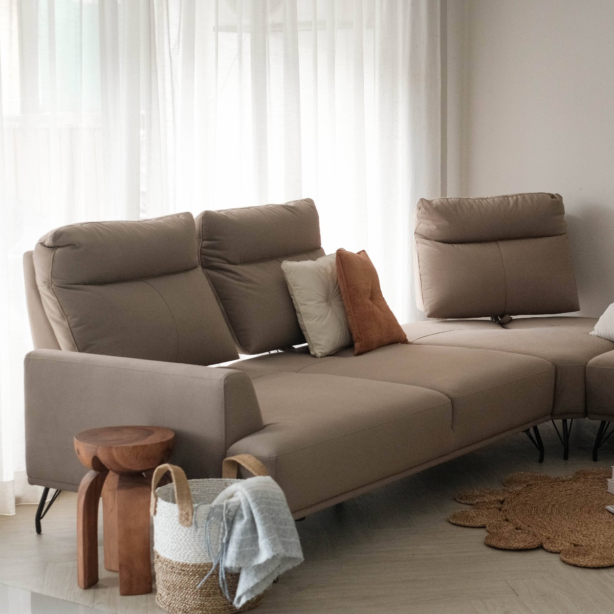 Maila Wide Corner Sofa With Adjustable Back