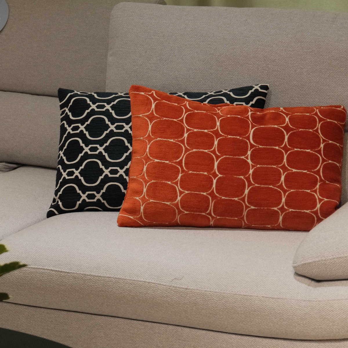 Hive Maroon Cushion 40x60
