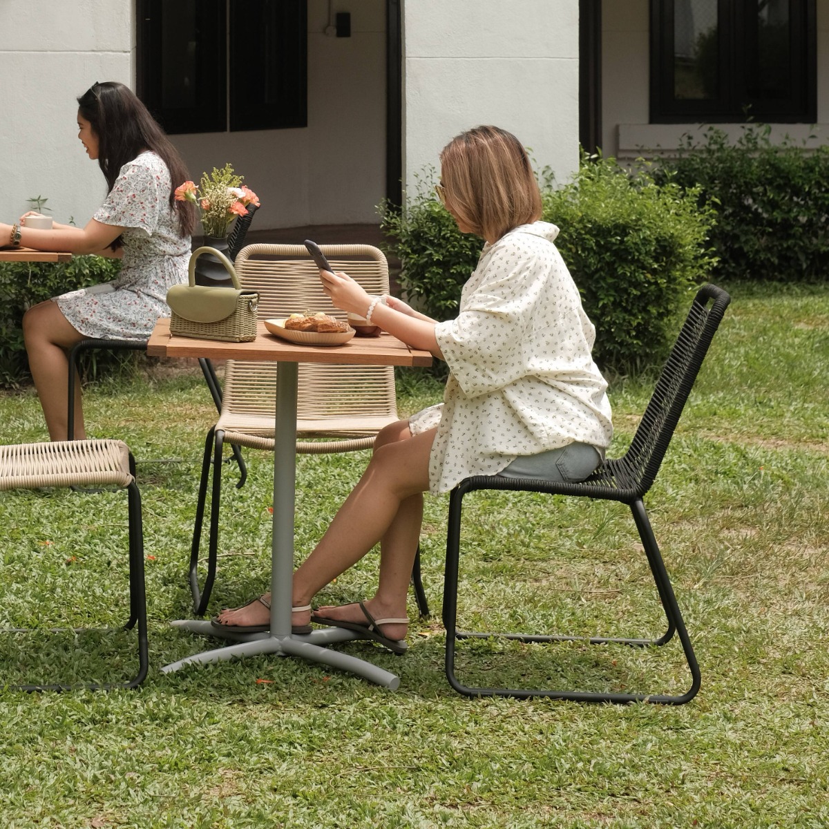 Iris Outdoor/Indoor Dining Chair Ebony