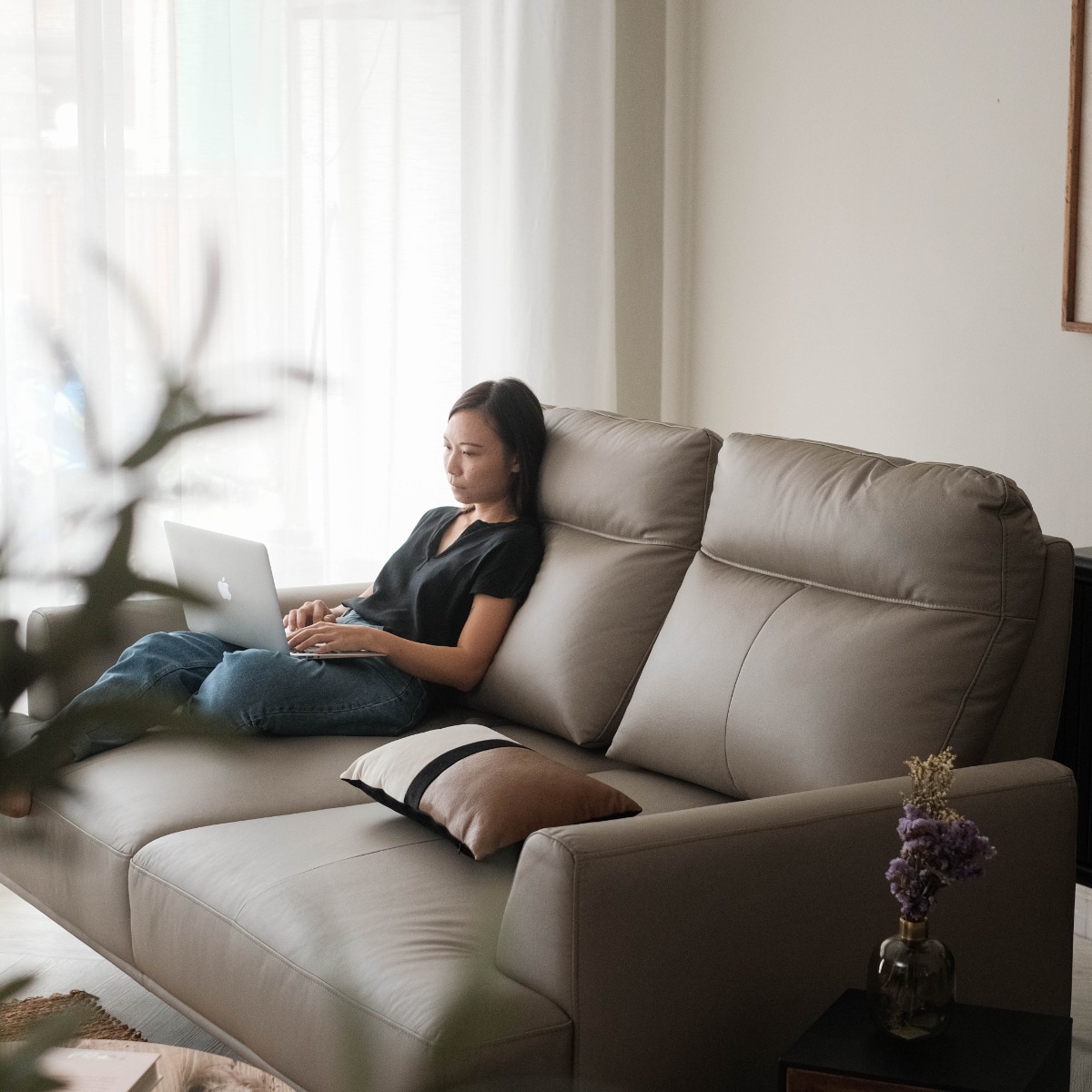 Maila Leather 3 Seater Sofa With Adjustable Back