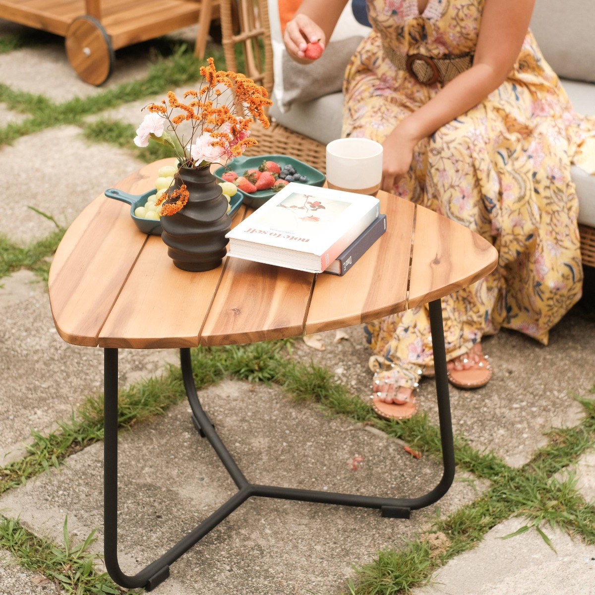 Erica Outdoor Side Table